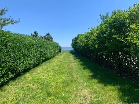 36 Walker Avenue, East Quogue NY 11942