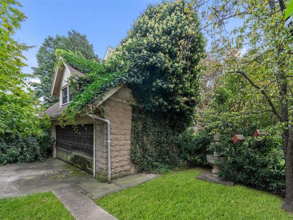 1112 Albemarle Road, Brooklyn NY 11218