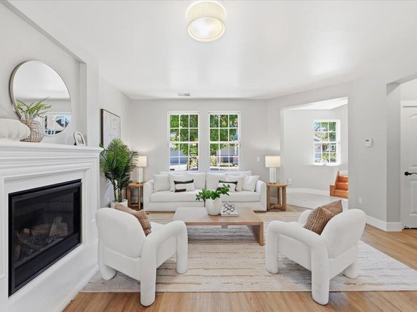 936 Valencia Avenue, Mountain View CA 94040