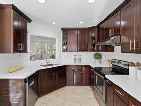 951 La Mesa Terrace A, Sunnyvale CA 94086