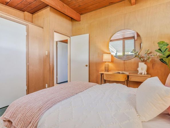 26 Roosevelt Circle, Palo Alto CA 94306