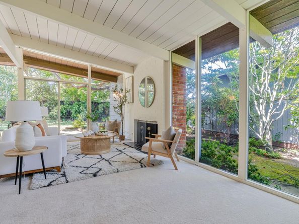 26 Roosevelt Circle, Palo Alto CA 94306