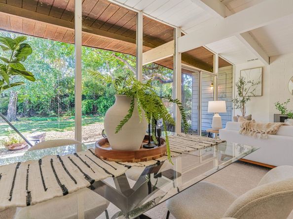 26 Roosevelt Circle, Palo Alto CA 94306