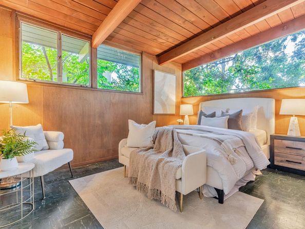 26 Roosevelt Circle, Palo Alto CA 94306