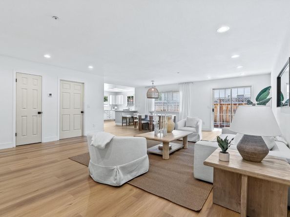 20730 Dunbar Drive, Cupertino CA 95014