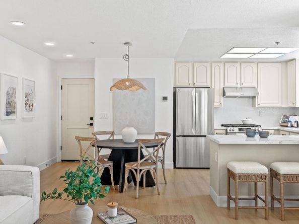 20730 Dunbar Drive, Cupertino CA 95014