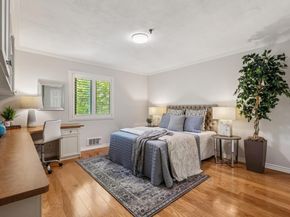 1115 Continentals Way 203, Belmont CA 94002