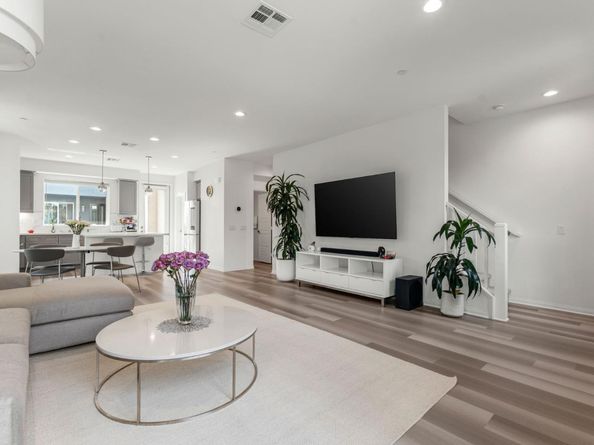 157 Steely, Irvine CA 92614