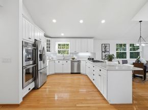 750 Los Robles Avenue, Palo Alto CA 94306