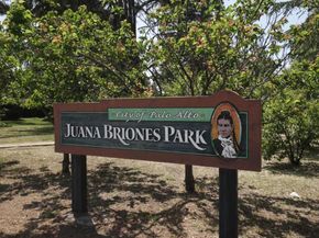 750 Los Robles Avenue, Palo Alto CA 94306