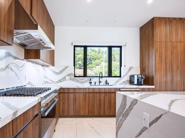 1016 Escalero Avenue, Pacifica CA 94044