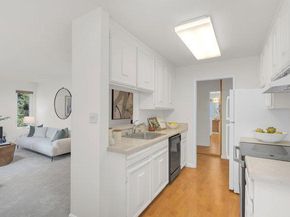 828 N El Camino Real 9, San Mateo CA 94401