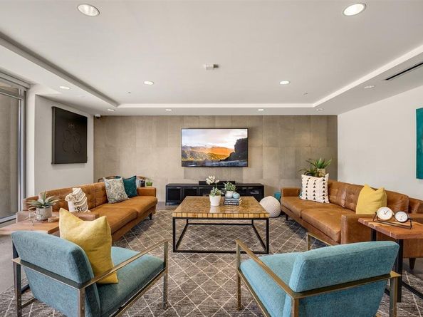 88 E San Fernando Street 909, San Jose CA 95113