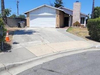 1715 Calle De Plata