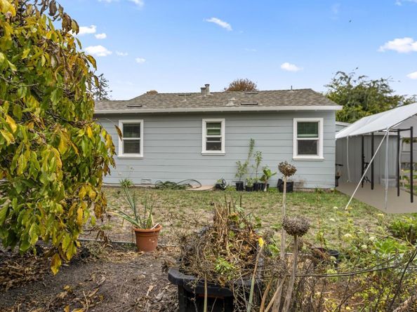 2262 Louis Road, Palo Alto CA 94303