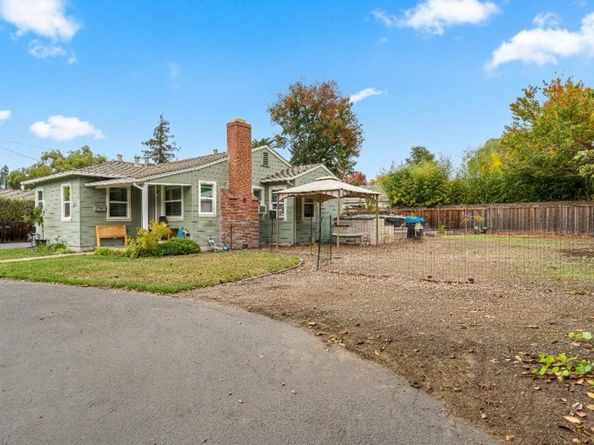 2262 Louis Road, Palo Alto CA 94303