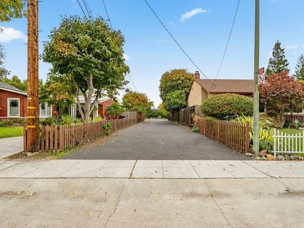 2262 Louis Road, Palo Alto CA 94303