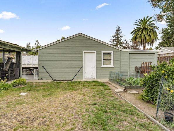 2262 Louis Road, Palo Alto CA 94303