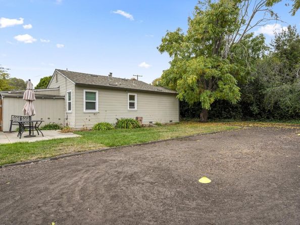 2262 Louis Road, Palo Alto CA 94303