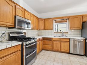 641 63rd Street, Oakland CA 94609