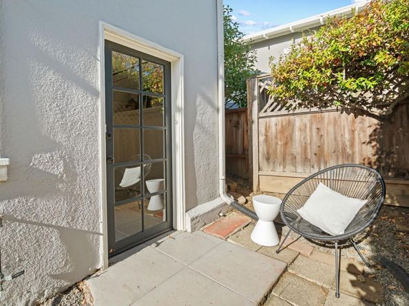 1200 El Centro Avenue, Oakland CA 94602