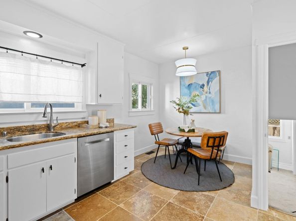 1200 El Centro Avenue, Oakland CA 94602