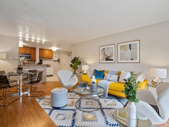 359 Half Moon Lane 113, Daly City CA 94015