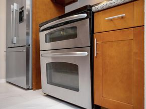 359 Half Moon Lane 113, Daly City CA 94015