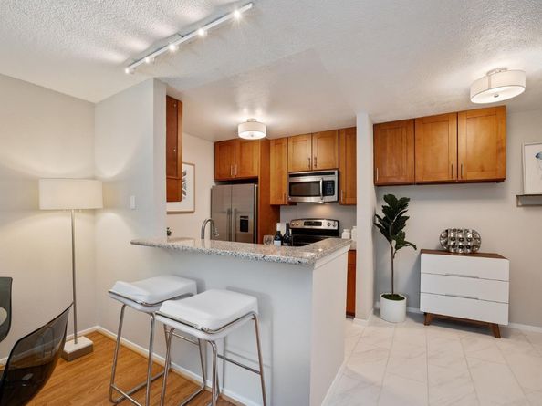 359 Half Moon Lane 113, Daly City CA 94015