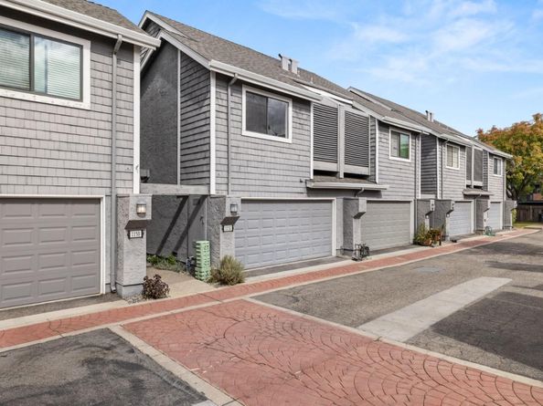 1152 Capri, Campbell CA 95008