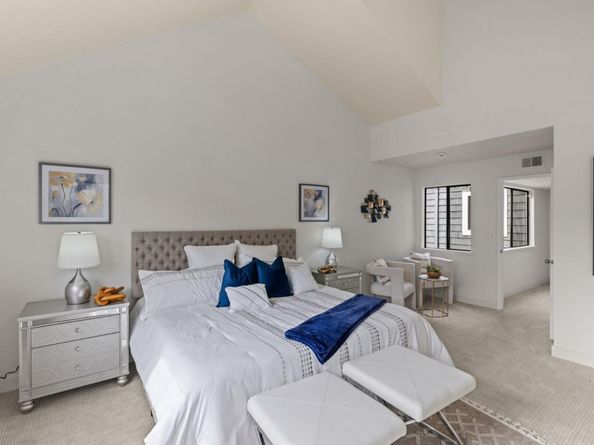 1152 Capri, Campbell CA 95008
