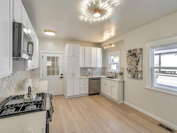 1237 Ashby Avenue, Berkeley CA 94702