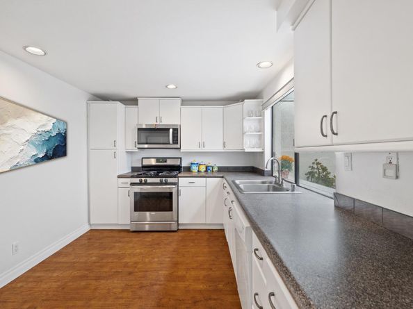 15 Morena, Irvine CA 92612