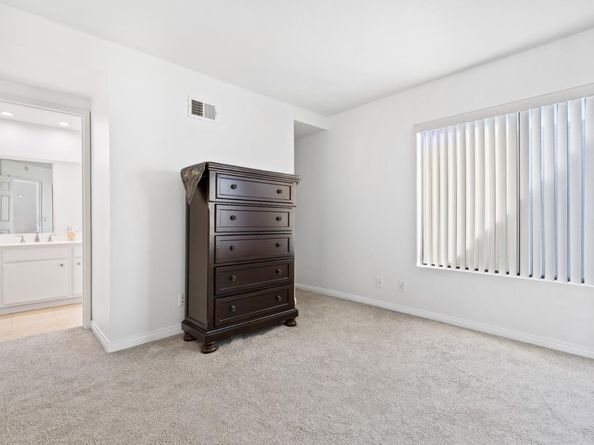 15 Morena, Irvine CA 92612