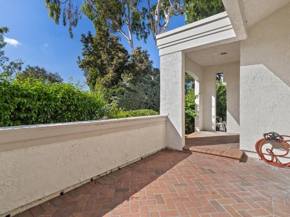 15 Morena, Irvine CA 92612