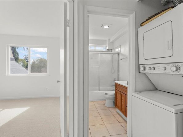 27418 Susan Place 3, Hayward CA 94544