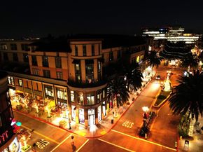 356 Santana Row 319, San Jose CA 95128