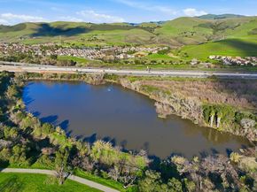 6957 Rodling Drive F, San Jose CA 95138