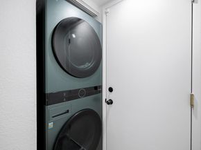 6957 Rodling Drive F, San Jose CA 95138