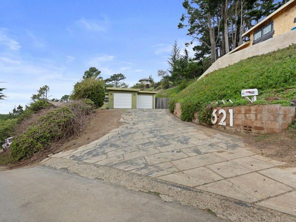 621 Carmel Avenue, Pacifica CA 94044