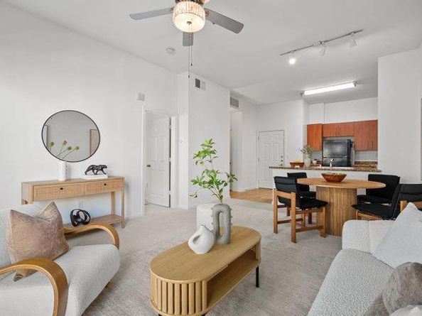 1060 S 3rd Street 379, San Jose CA 95112