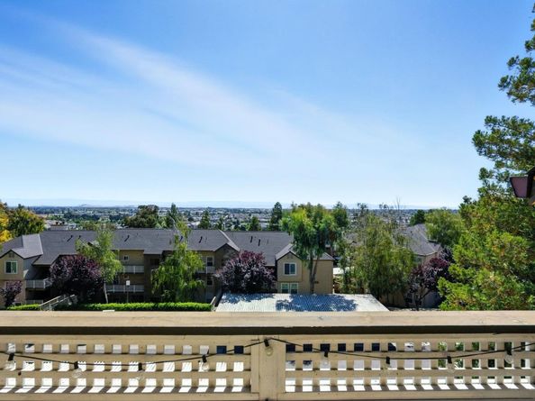 715 Heath Court 388, Hayward CA 94544