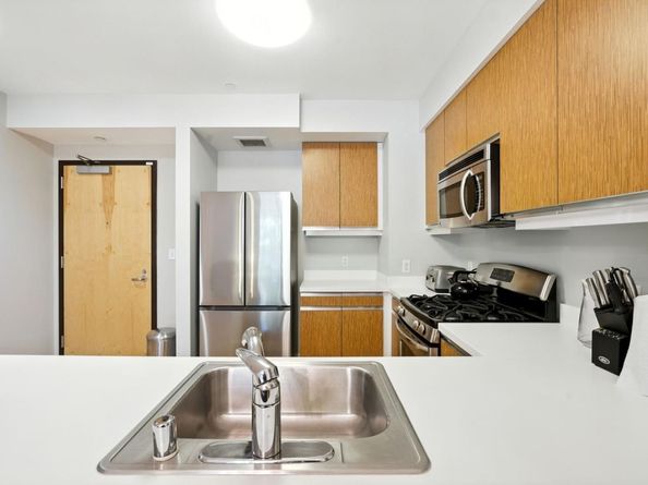 5800 3rd Street 1105, San Francisco CA 94124