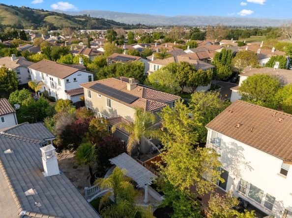 7531 Edinburgh Way, Gilroy CA 95020