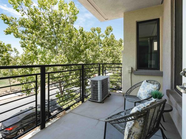 800 N 8th Street 207, San Jose CA 95112