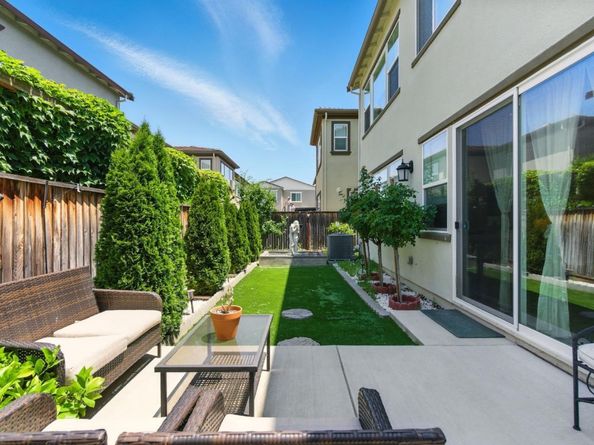 1571 Castlewood Place, Gilroy CA 95020