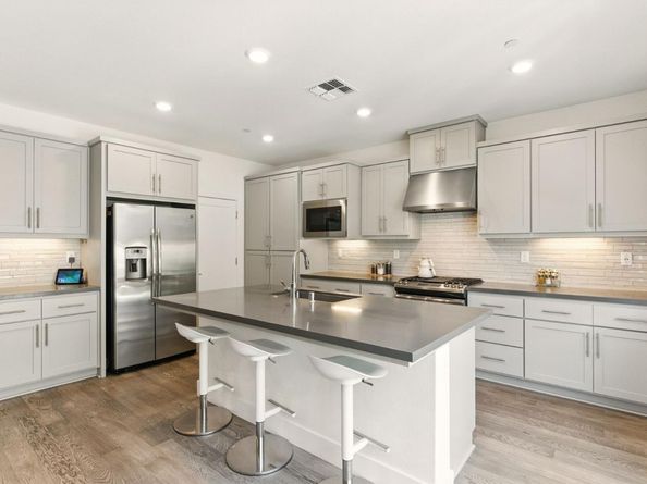 1571 Castlewood Place, Gilroy CA 95020