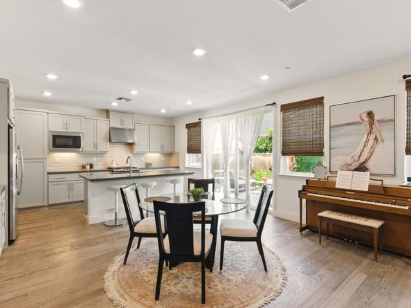 1571 Castlewood Place, Gilroy CA 95020