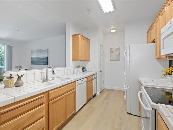 250 Santa Fe Terrace 209, Sunnyvale CA 94085