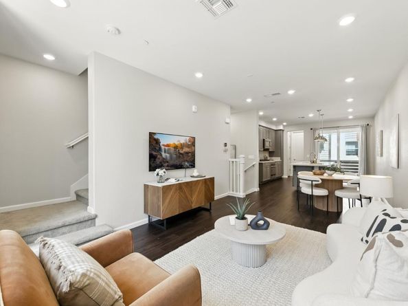 398 Desert Holly Street, Milpitas CA 95035